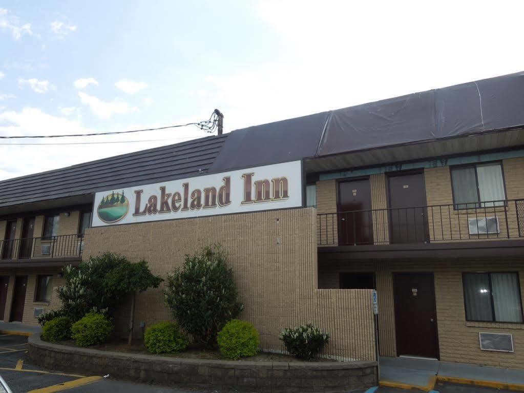 Lakeland Inn - Bohemia מראה חיצוני תמונה